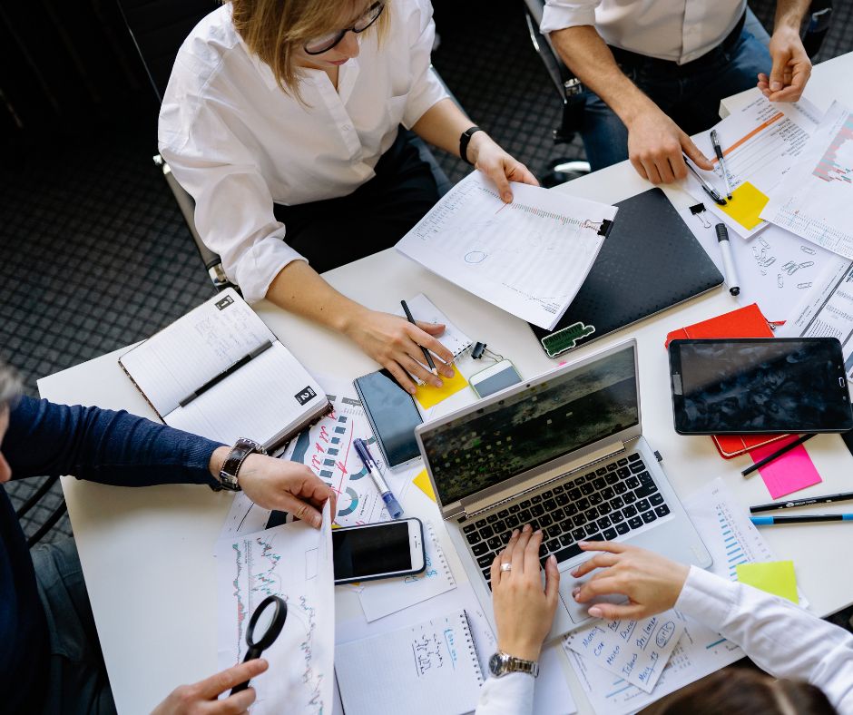 Image showing cybersecurity professionals in a focused and concentrated state, engrossed in deep work. 